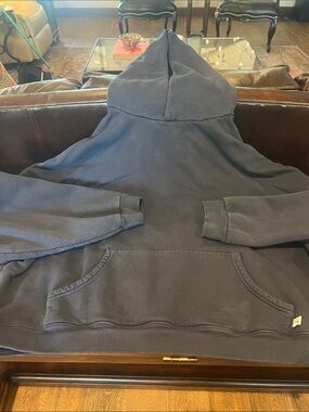 Akimbo Navy hoodie. XL